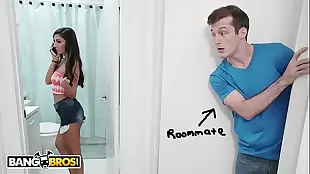 The obscenities of the roommate need to be smoothed out in order to finally jeopardize rough sex because of the age of the teenager Gianna Dior